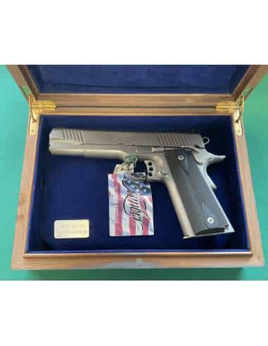 KIMBER STAINLESS TARGET commemorativa WTC 9 Settembre 2001calibro 45acp