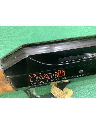 Fucile semiautomatico Benelli calibro 12 modello Centro