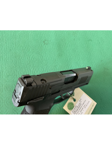 Pistola semiautomatica Sig Sauer P365 3.1” OR X-RAY3 Manual Safety calibro 9x19