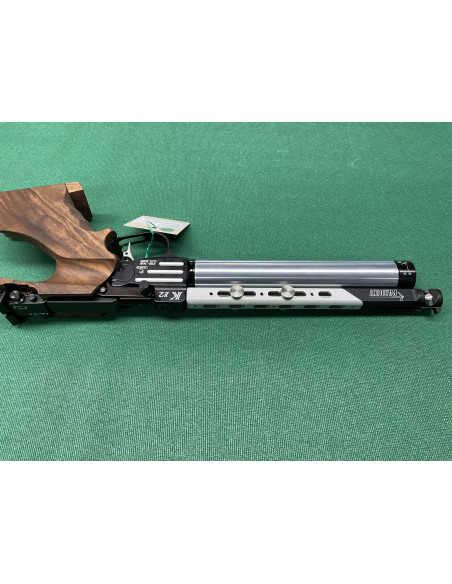 Pistola pcp co2 aria compressa Pardini armi modelo K12 calibro 4,5 impugnatura L bombola bianca con pesi e coperchio