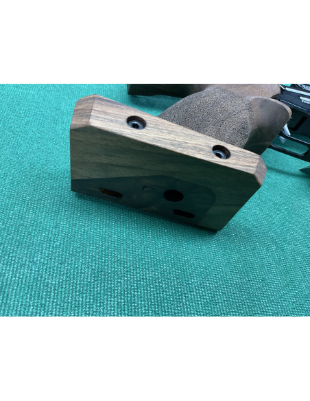 Pistola pcp co2 aria compressa Pardini armi modelo K12 calibro 4,5 impugnatura L bombola bianca con pesi e coperchio