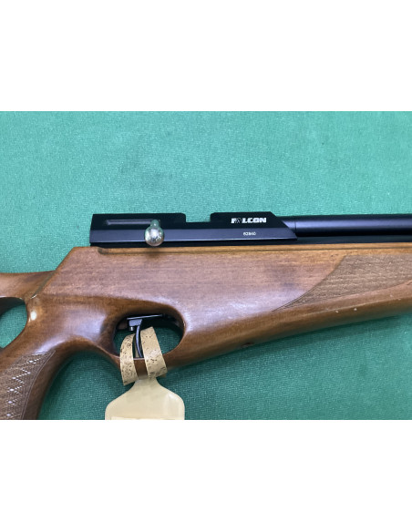 Carabina PCP Falcon calibro 5,5 modello Prairie -Bs in legno con otturatore