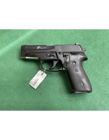 Sig Sauer P228 calibro 9x21
