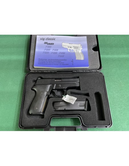 Sig Sauer P228 calibro 9x21
