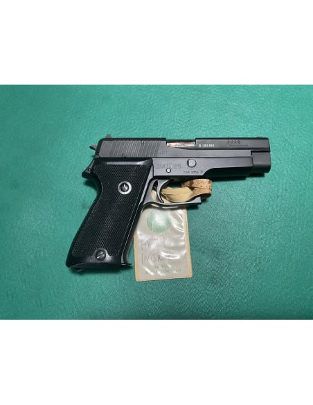 Pistola Sig Sauer P220 calibro 9 INERTE DISATTIVATA