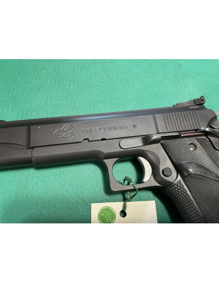 LAR Grizzly calibro 45 win mag