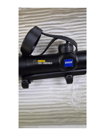 Ottica da caccia Zeiss Diavari vm 2,5-10x50 T con attacco Blaser armi
