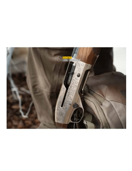 Fucile da caccia Beretta A400L in legno inciso calibro 12 canna 71 cm extra lusso con strozzatori