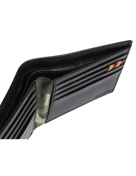 SKU: PP041L01260999UNI  Portafoglio Bifold Classic realizzato in 100% pelle con fodera in poliestere.  Colore: Nero