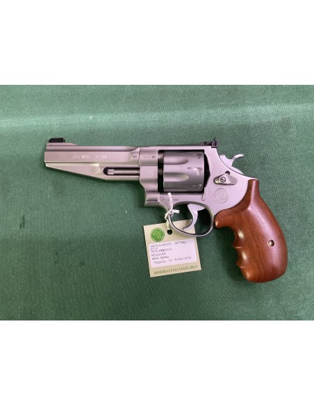 Smith & Wesson 627 5” Performance Center calibro 357mag