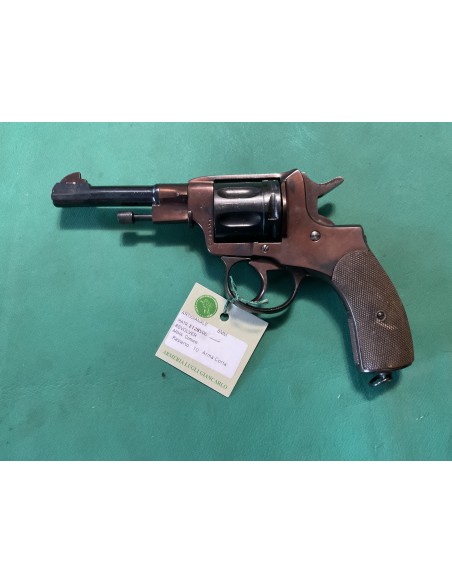 Revolver Tipo Nagant calibro 8mm