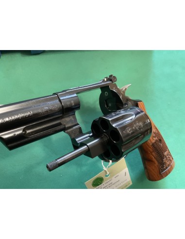 Smith e Wesson 29-10 De Lux incisa 4” calibro 44mag