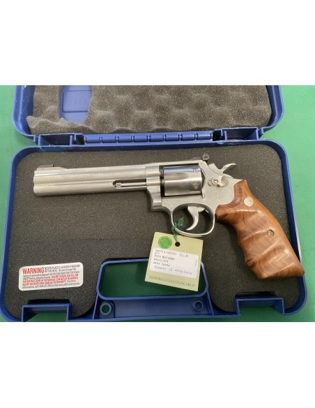 Smith e Wesson 617 6” calibro 22lr