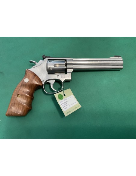 Smith e Wesson 617 6” calibro 22lr