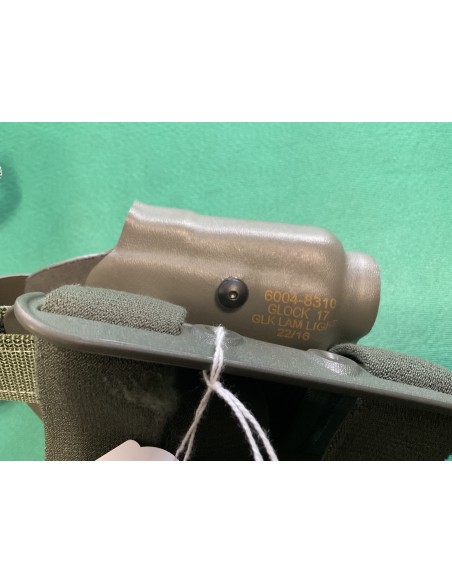 Safariland 6004-8310 Glock 17-22 con torcia