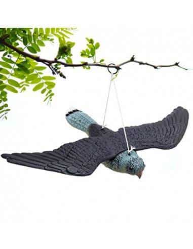 AmandaJ - Falco volante artificiale, simulazione di uccelli falchi deterranti per uccelli da giardino per montaggio a parete e a